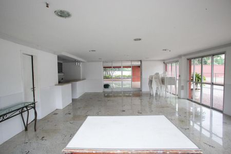 Apartamento à venda com 126m², 3 quartos e 2 vagasÁrea comum - Salão de festas