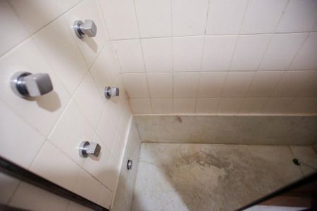 Apartamento à venda com 126m², 3 quartos e 2 vagasBanheiro da Suíte 