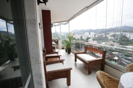Apartamento à venda com 126m², 3 quartos e 2 vagasVaranda da Sala