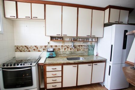 Apartamento à venda com 126m², 3 quartos e 2 vagasCozinha