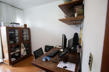 Apartamento à venda com 126m², 3 quartos e 2 vagasQuarto 2