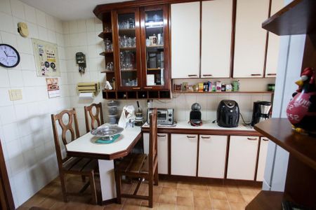 Apartamento à venda com 126m², 3 quartos e 2 vagasCozinha