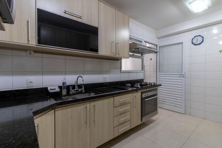 Apartamento à venda com 128m², 3 quartos e 3 vagasCozinha