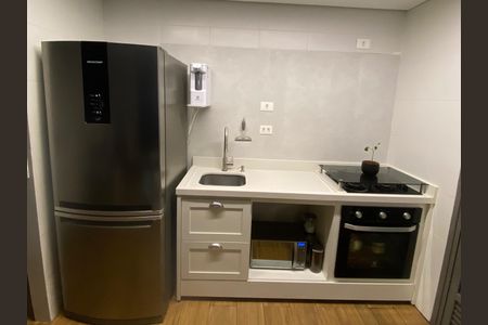 Cozinha de apartamento para alugar com 2 quartos, 73m² em Vila Independencia, São Paulo