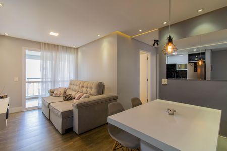 Sala de apartamento para alugar com 2 quartos, 68m² em Jardim Flor da Montanha, Guarulhos