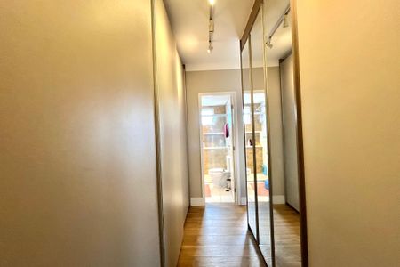 Apartamento à venda com 122m², 3 quartos e 2 vagasCloset da Suíte 1