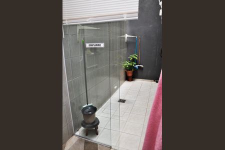 Casa para alugar com 200m², 4 quartos e 2 vagas Casa para alugar com 200m², 4 quartos e 2 vagasBnaheiro de Serviço