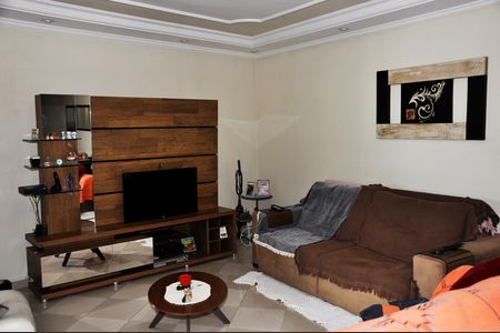 Casa para alugar com 200m², 4 quartos e 2 vagas Casa para alugar com 200m², 4 quartos e 2 vagasSala 1