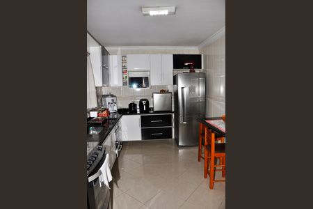 Casa para alugar com 200m², 4 quartos e 2 vagas Casa para alugar com 200m², 4 quartos e 2 vagasCozinha