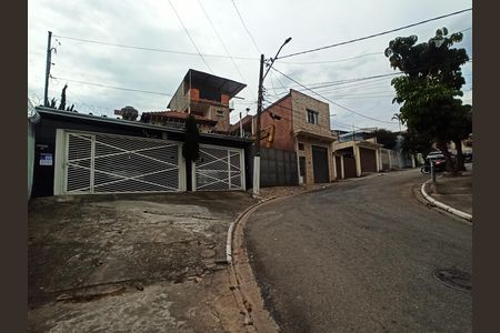 Casa para alugar com 200m², 4 quartos e 2 vagas Casa para alugar com 200m², 4 quartos e 2 vagasVista da Rua