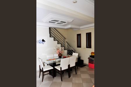 Casa para alugar com 200m², 4 quartos e 2 vagas Casa para alugar com 200m², 4 quartos e 2 vagasSala 2