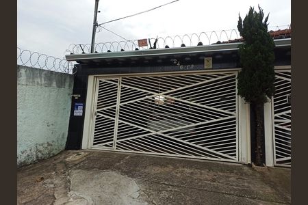 Casa para alugar com 200m², 4 quartos e 2 vagas Casa para alugar com 200m², 4 quartos e 2 vagasFachada do Imóvel