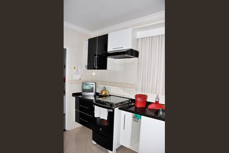 Casa para alugar com 200m², 4 quartos e 2 vagas Casa para alugar com 200m², 4 quartos e 2 vagasCozinha