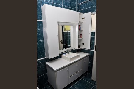 Casa para alugar com 200m², 4 quartos e 2 vagas Casa para alugar com 200m², 4 quartos e 2 vagasBanheiro