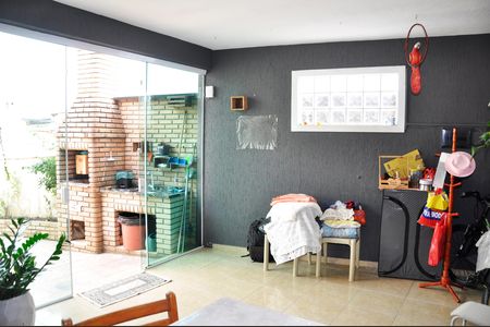 Casa para alugar com 200m², 4 quartos e 2 vagas Casa para alugar com 200m², 4 quartos e 2 vagasQuintal