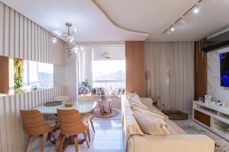Apartamento à venda com 145m², 3 quartos e 2 vagas Apartamento à venda com 145m², 3 quartos e 2 vagasSala