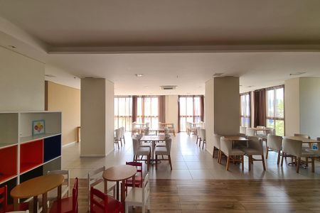 Apartamento à venda com 145m², 3 quartos e 2 vagas Apartamento à venda com 145m², 3 quartos e 2 vagasÁrea comum - Salão de festas