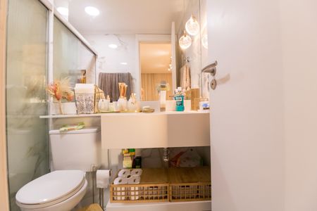 Apartamento à venda com 145m², 3 quartos e 2 vagas Apartamento à venda com 145m², 3 quartos e 2 vagasBanheiro Social