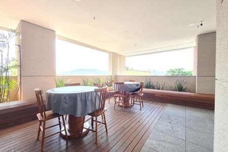 Apartamento à venda com 145m², 3 quartos e 2 vagas Apartamento à venda com 145m², 3 quartos e 2 vagasÁrea comum