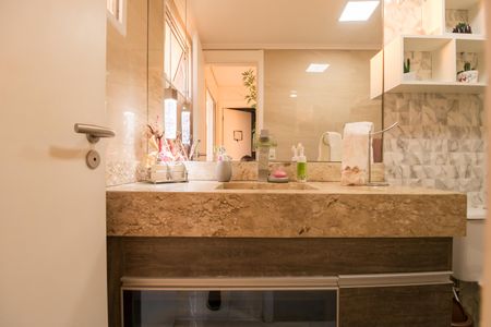 Apartamento à venda com 145m², 3 quartos e 2 vagas Apartamento à venda com 145m², 3 quartos e 2 vagasBanheiro Social 2