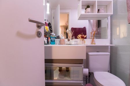 Apartamento à venda com 145m², 3 quartos e 2 vagas Apartamento à venda com 145m², 3 quartos e 2 vagasBanheiro da Suíte