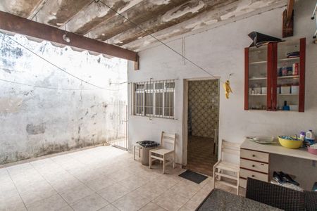 Casa à venda com 110m², 3 quartos e 2 vagasÁrea de Serviço