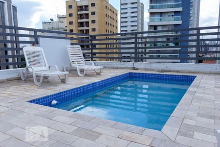 Apartamento à venda com 74m², 1 quarto e 1 vagaPiscina