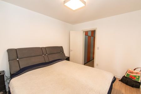 Apartamento à venda com 74m², 1 quarto e 1 vagaQuarto