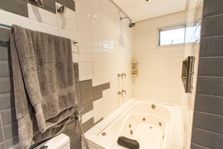 Apartamento à venda com 74m², 1 quarto e 1 vagaBanheiro