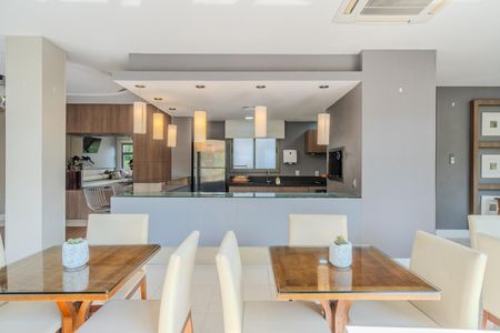 Apartamento à venda com 104m², 3 quartos e 2 vagas Apartamento à venda com 104m², 3 quartos e 2 vagasÁrea comum - Salão de festas