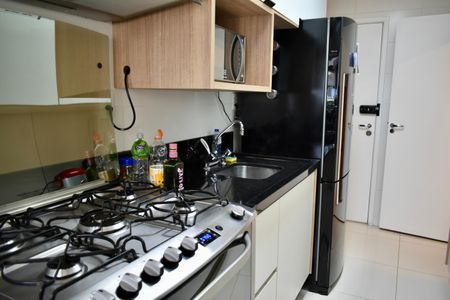Apartamento à venda com 98m², 3 quartos e 2 vagasCozinha