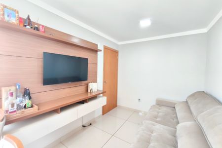 Sala de apartamento à venda com 2 quartos, 42m² em Jardim Esmeraldina, Campinas