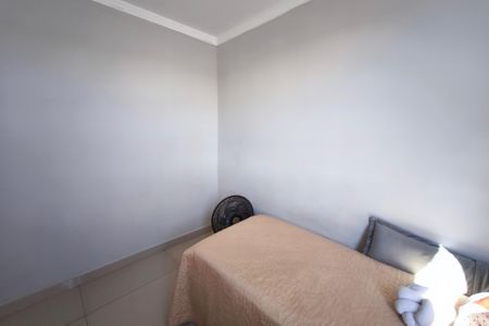 Quarto 2 de apartamento à venda com 2 quartos, 42m² em Jardim Esmeraldina, Campinas