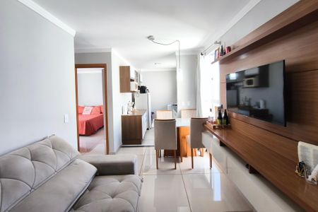 Sala de apartamento à venda com 2 quartos, 42m² em Jardim Esmeraldina, Campinas