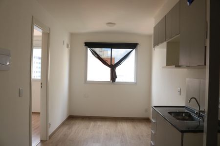 Sala/Cozinha de apartamento para alugar com 1 quarto, 26m² em Barra Funda, São Paulo