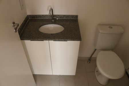 Banheiro da Suíte de apartamento para alugar com 1 quarto, 26m² em Barra Funda, São Paulo