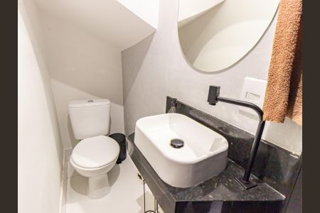 Casa à venda com 108m², 2 quartos e 1 vagaLavabo