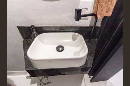 Casa à venda com 108m², 2 quartos e 1 vagaLavabo