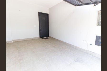 Casa à venda com 108m², 2 quartos e 1 vagaGaragem