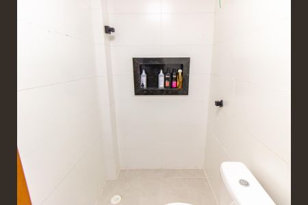 Casa à venda com 108m², 2 quartos e 1 vagaBanheiro