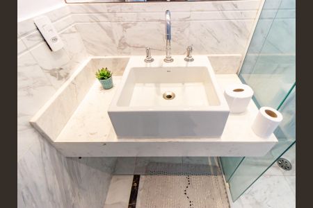 Apartamento à venda com 150m², 3 quartos e 3 vagasBanheiro da Suíte 2