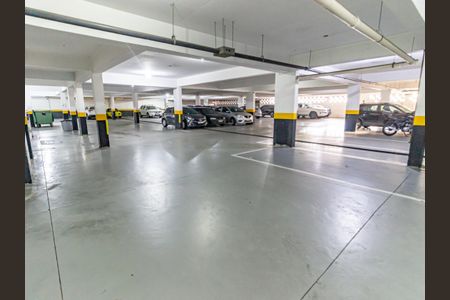Apartamento à venda com 150m², 3 quartos e 3 vagasÁrea comum - Garagem