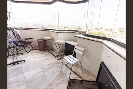 Apartamento à venda com 150m², 3 quartos e 3 vagasVaranda