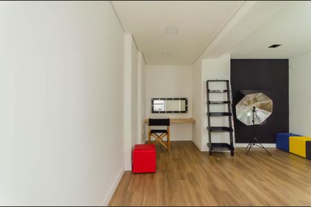Apartamento para alugar com 38m², 2 quartos e sem vaga Apartamento para alugar com 38m², 2 quartos e sem vagaÁrea comum - Espaço de Gravação