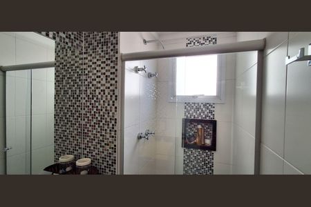 Apartamento à venda com 353m², 4 quartos e 4 vagas Apartamento à venda com 353m², 4 quartos e 4 vagasBanheiro Suíte 1