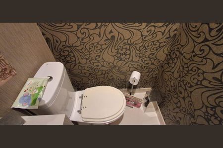 Apartamento à venda com 353m², 4 quartos e 4 vagas Apartamento à venda com 353m², 4 quartos e 4 vagasLavabo da Sala