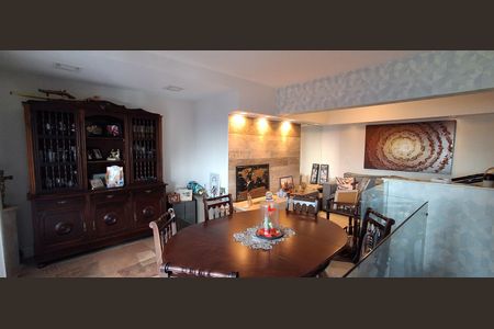 Apartamento à venda com 353m², 4 quartos e 4 vagas Apartamento à venda com 353m², 4 quartos e 4 vagasCobertura