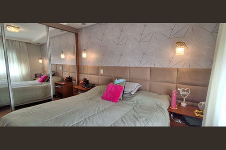 Apartamento à venda com 353m², 4 quartos e 4 vagas Apartamento à venda com 353m², 4 quartos e 4 vagasSuíte 2