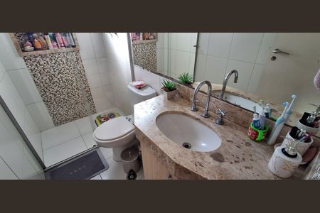 Apartamento à venda com 353m², 4 quartos e 4 vagas Apartamento à venda com 353m², 4 quartos e 4 vagasBanheiro Suíte 2