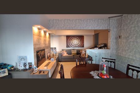 Apartamento à venda com 353m², 4 quartos e 4 vagas Apartamento à venda com 353m², 4 quartos e 4 vagasCobertura